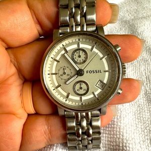 Fossil watch. NEEDS NEW BATTERY